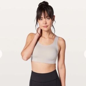 Lululemon Athletica Enlite Bra 36DD Nude Cream Bra